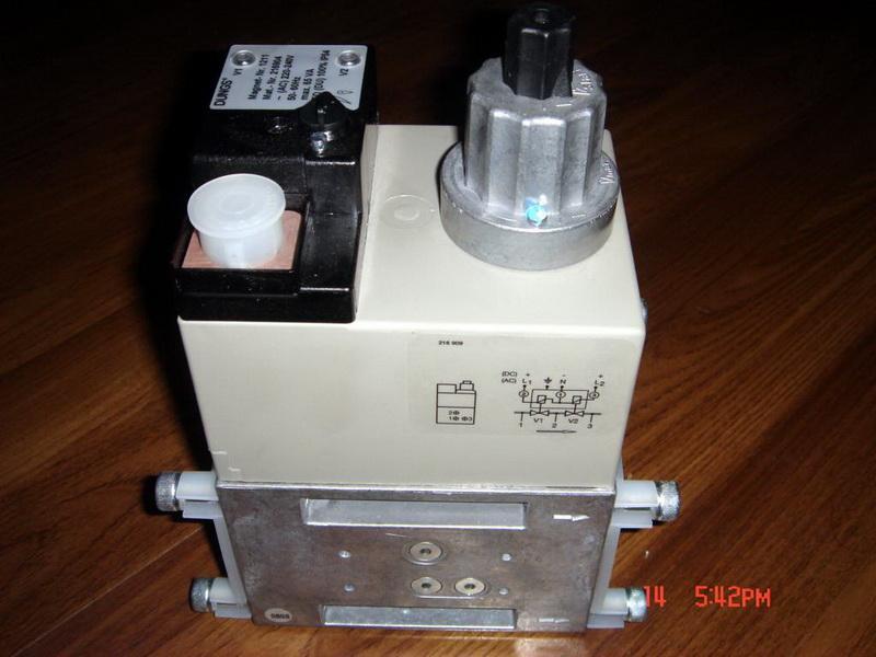 RIELLO專用雙電磁閥DMV-D5065/11
